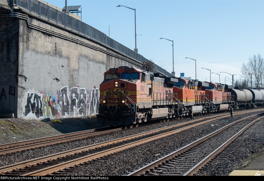 BNSF 5042